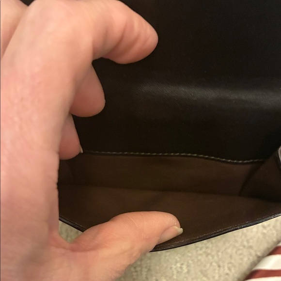 Gucci Compact Hook Wallet 👝 - Picture 7 of 7